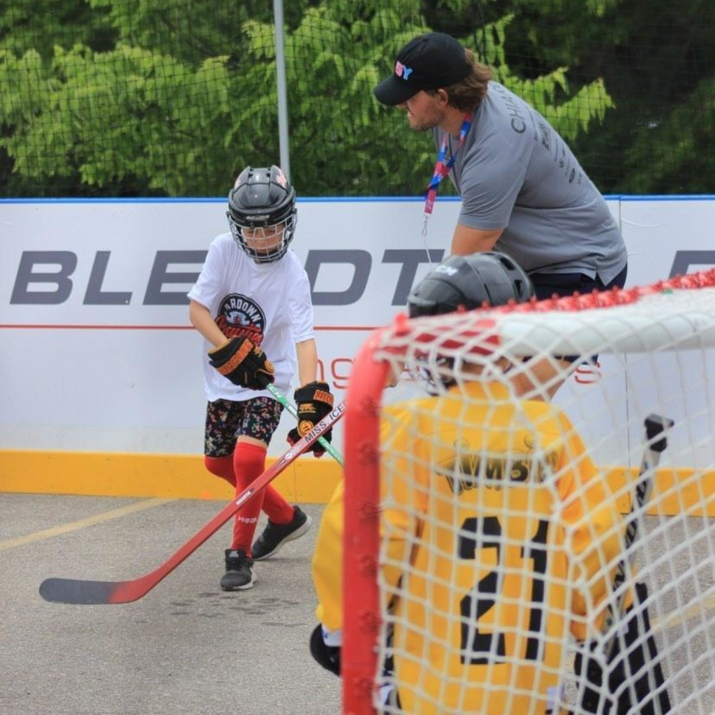 Play with the Pros at the 2023 Scotland’s Yard Road Hockey Classic